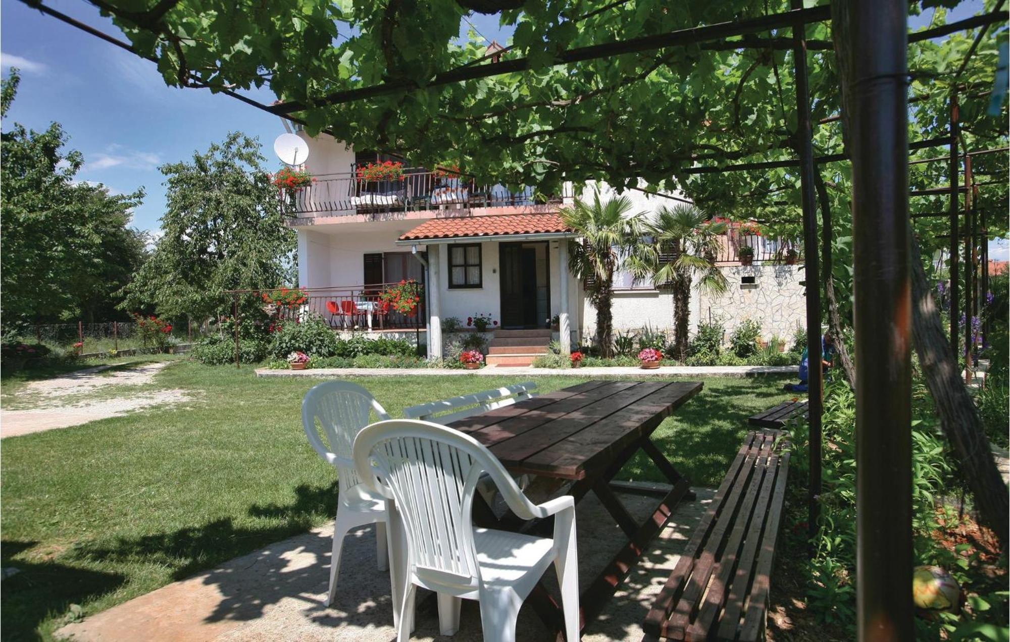 Awesome Apartment In Labin With Wifi Rasa Exterior photo
