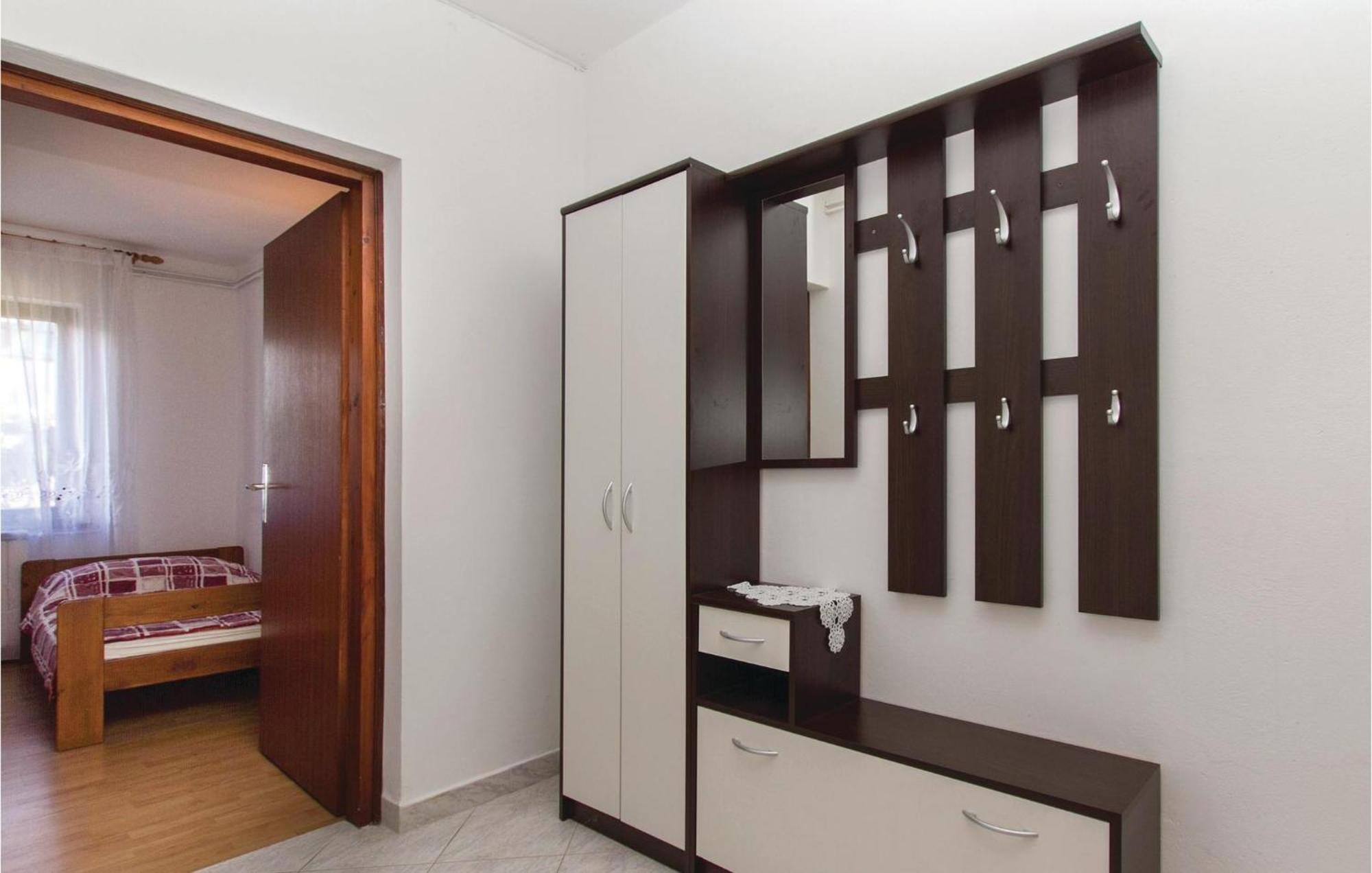 Awesome Apartment In Labin With Wifi Rasa Exterior photo