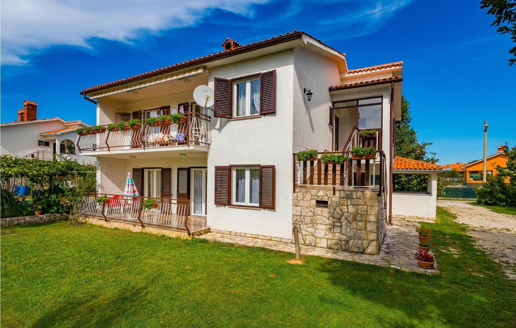 Awesome Apartment In Labin With Wifi Rasa Exterior photo