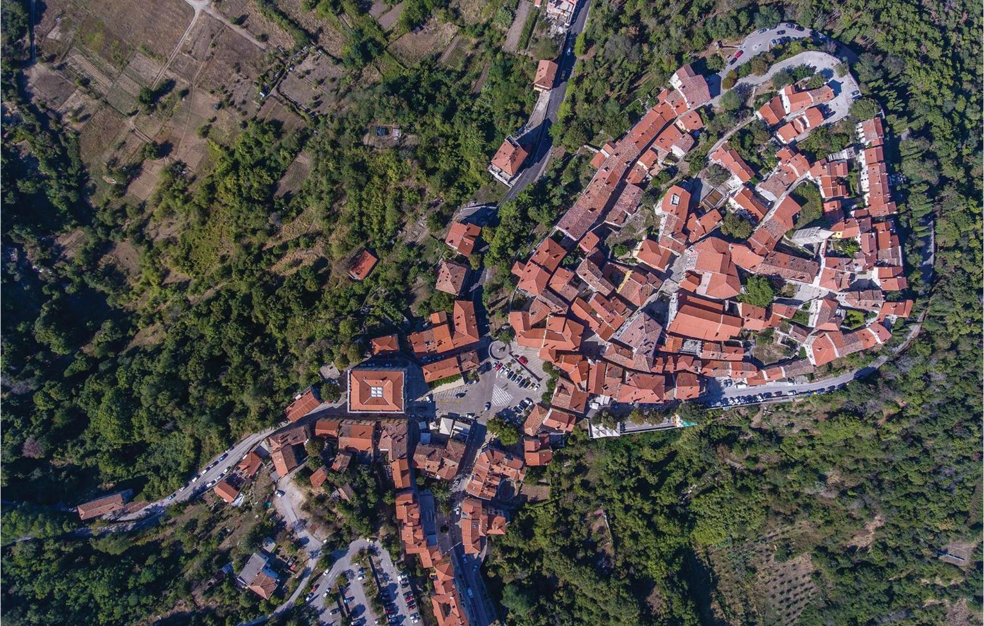 Awesome Apartment In Labin With Wifi Rasa Exterior photo